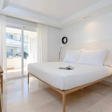 Genteel Guadalmansa 아파트 에스테포나