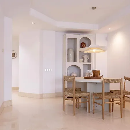 Genteel Guadalmansa 아파트 에스테포나
